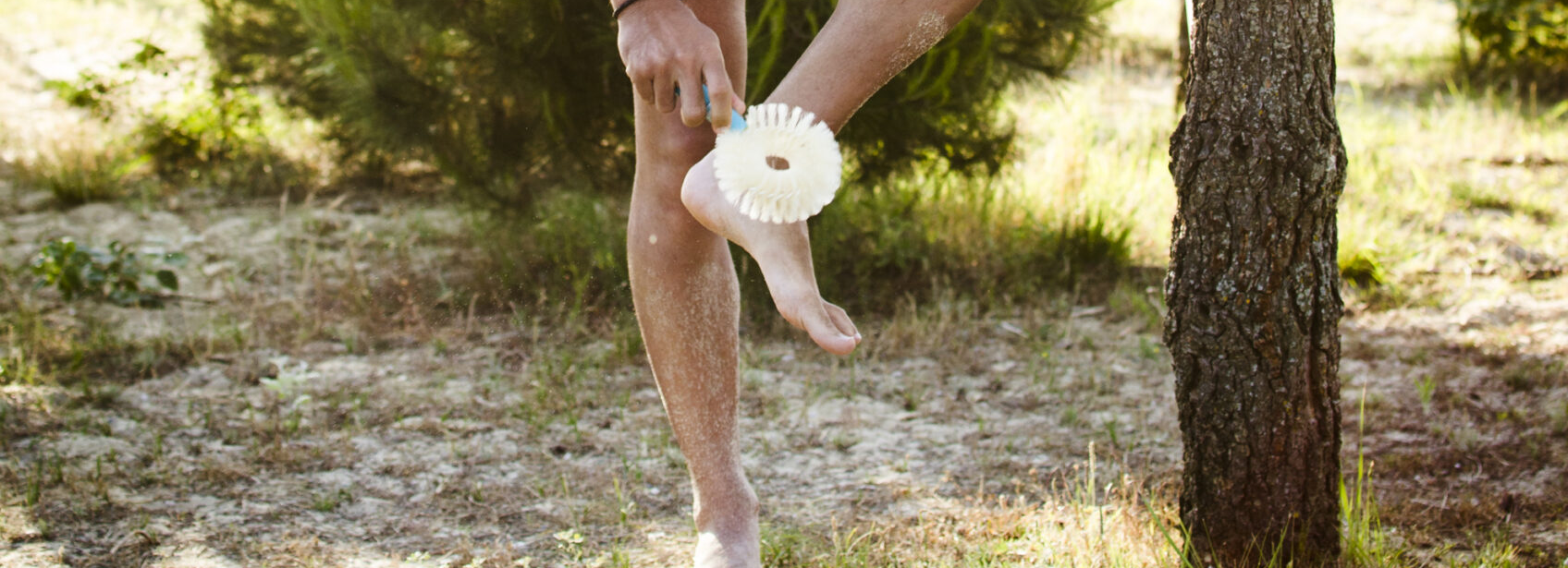 Balayette de plage, élimine le sable des pieds - Maison Marie Tounette